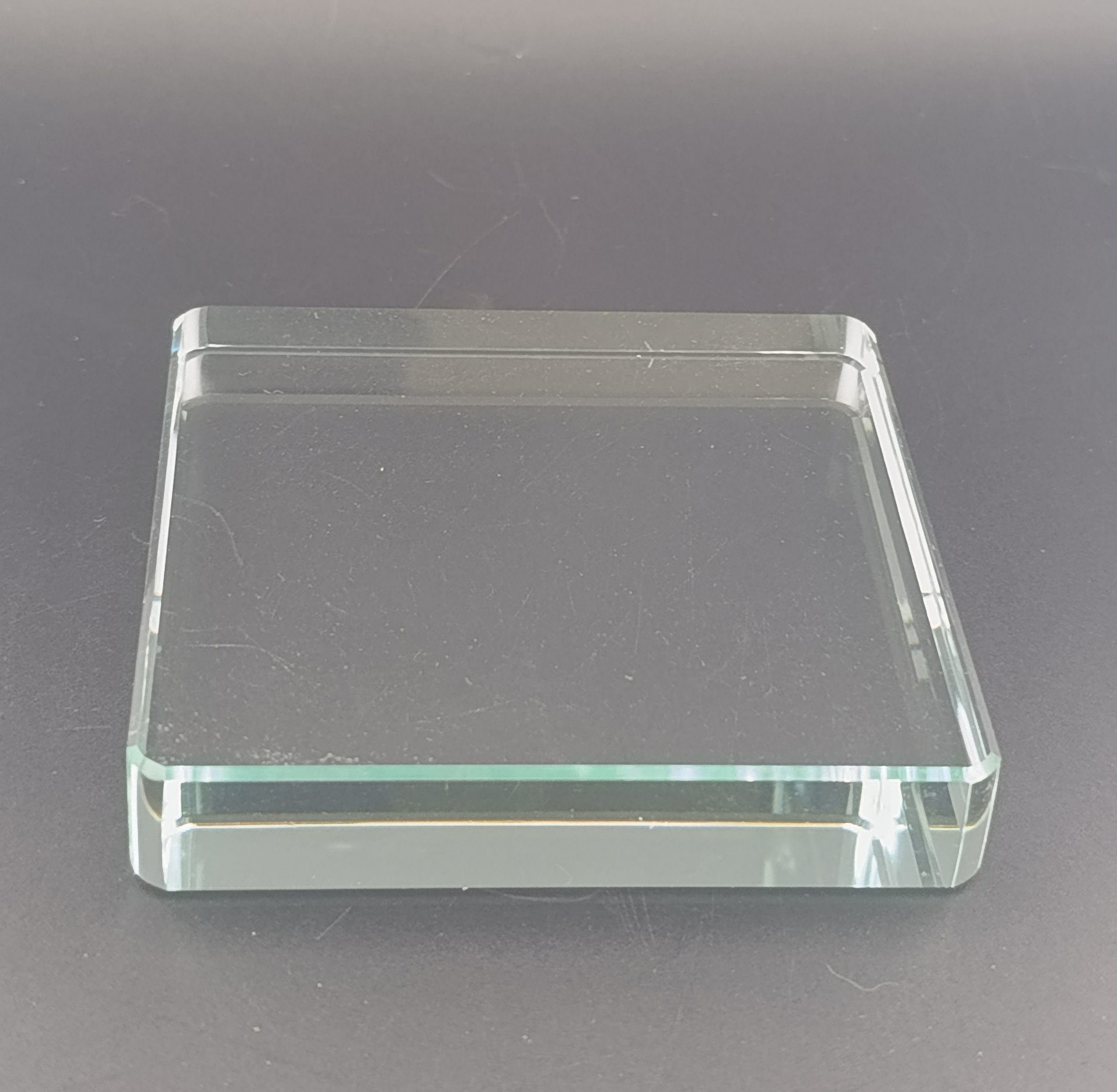 Glass Paper Weight GL191266